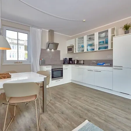 Annika - Penthouse Wg13 Mit Zwei Balkonen Und Ir-sauna * ゼリン